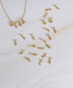 Collares Moon | Charms Letter Oro